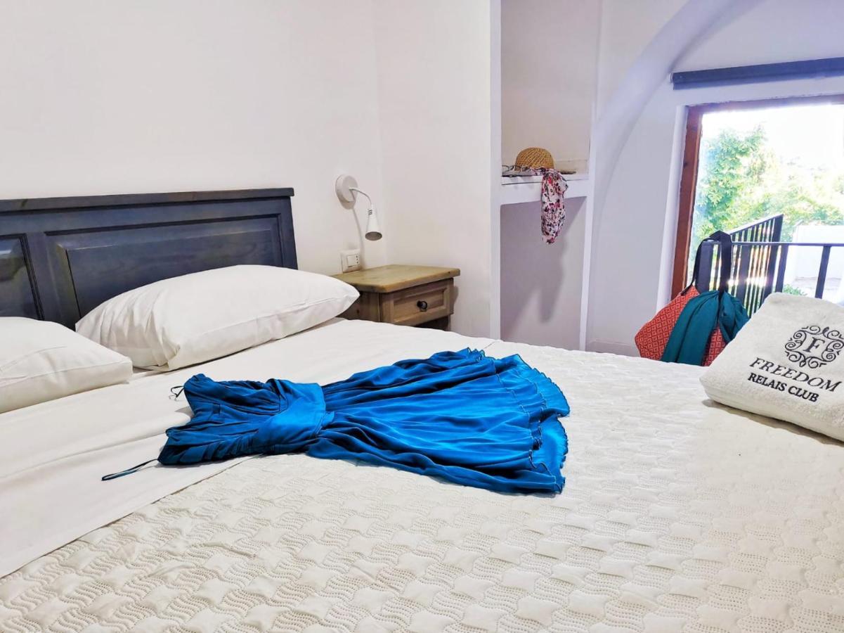 Hotel & Spa Relais Freedom Club Масса-Лубренсе Экстерьер фото